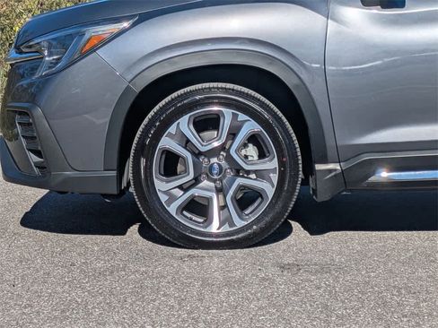 Used 2023 Subaru Ascent Touring image 10