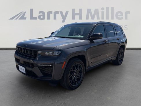 New 2026 Jeep Grand Cherokee L Summit w/ Obsidian Package AWD/4WD image 1