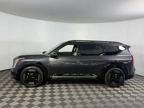 Used 2024 Kia EV9 GT-Line AWD/4WD image 11