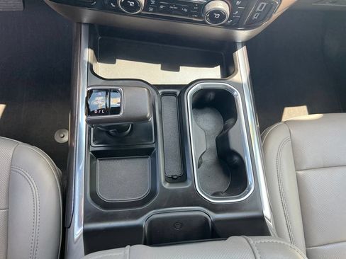 Used 2022 Chevrolet Silverado 1500 LTZ w/ LTZ Premium Package AWD/4WD image 36