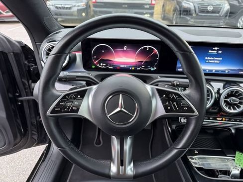 Used 2025 Mercedes-Benz CLA 250 4MATIC image 22