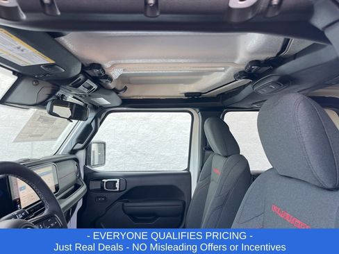 New 2025 Jeep Gladiator Rubicon w/ Convenience Group image 22