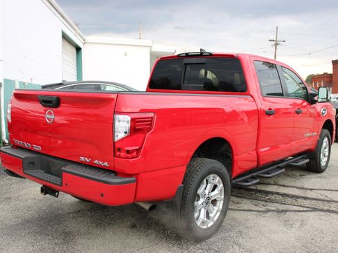 Certified 2024 Nissan Titan SV w/ SV Convenience Package image 8
