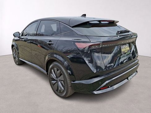 Used 2024 Nissan Ariya AWD image 5
