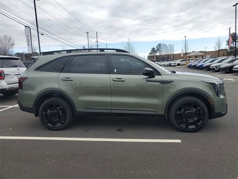 Certified 2025 Kia Sorento SX Prestige w/ Sage Leather Package image 4