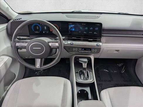 Used 2025 Hyundai Kona SEL FWD image 23