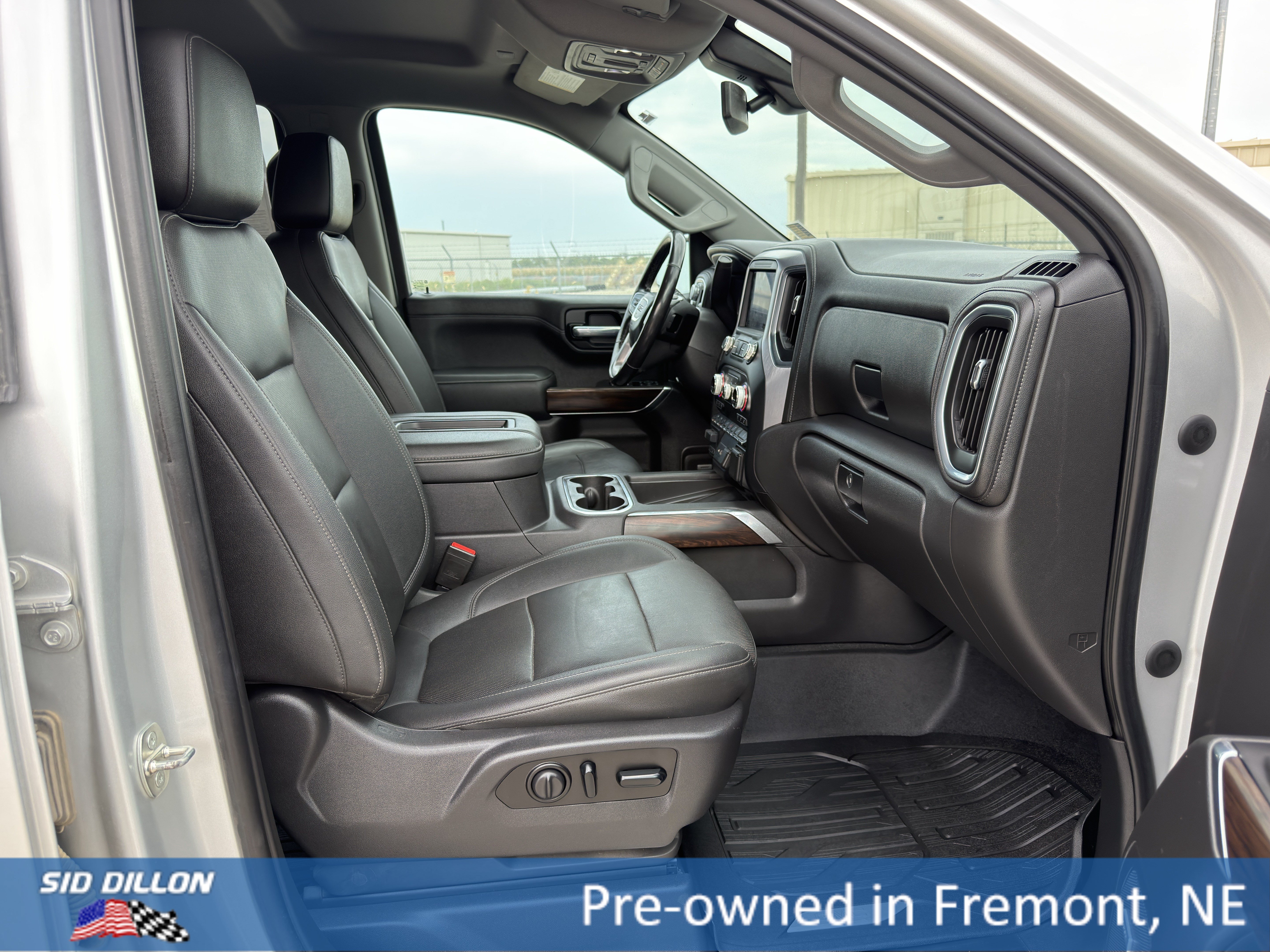 Certified 2021 GMC Sierra 1500 SLT w/ SLT Premium Plus Package AWD/4WD image 17
