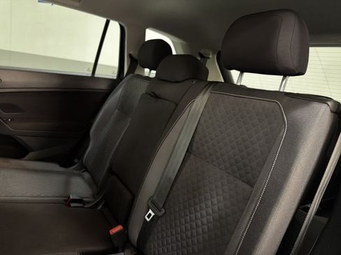 Used 2021 Volkswagen Tiguan S FWD image 18