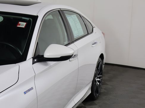 Certified 2022 Honda Accord Touring image 13