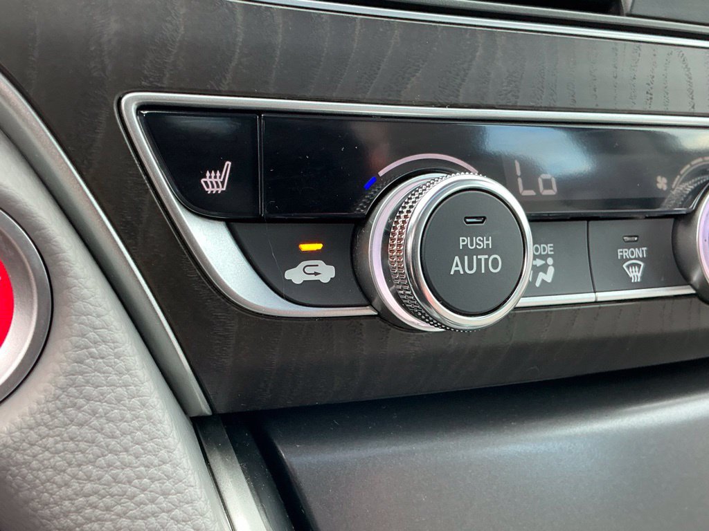 Certified 2018 Honda Accord EX-L image 39