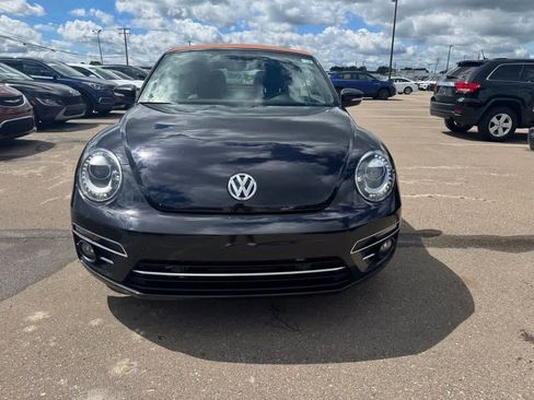 Used 2019 Volkswagen Beetle 2.0T Final Edition SEL FWD image 3
