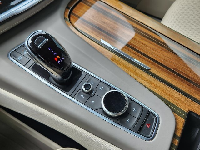 Used 2021 Cadillac Escalade ESV Sport Platinum AWD/4WD image 19