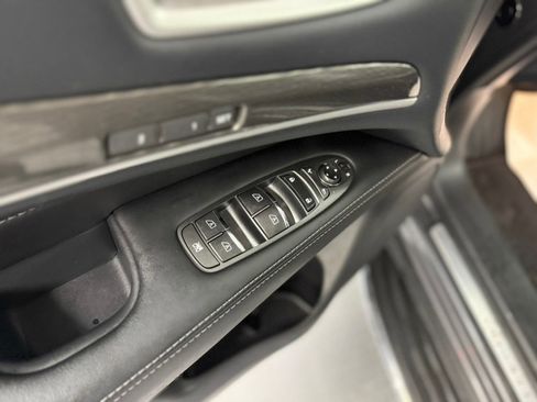 Used 2017 INFINITI QX60 Luxe w/ Premium Package image 33