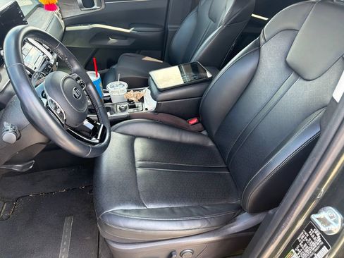 Used 2021 Kia Sorento EX w/ EX AWD X-Line Package image 11