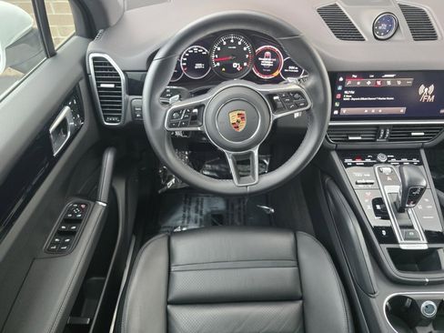 Certified 2023 Porsche Cayenne image 38