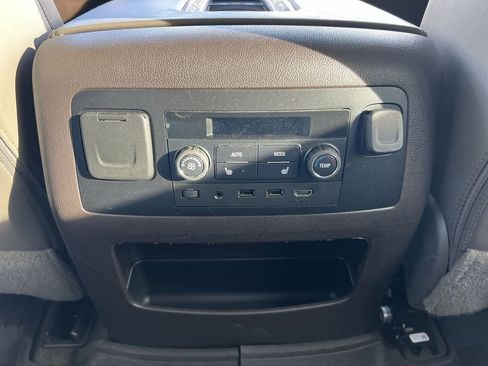 Certified 2019 GMC Yukon XL Denali w/ Denali Ultimate Package image 22