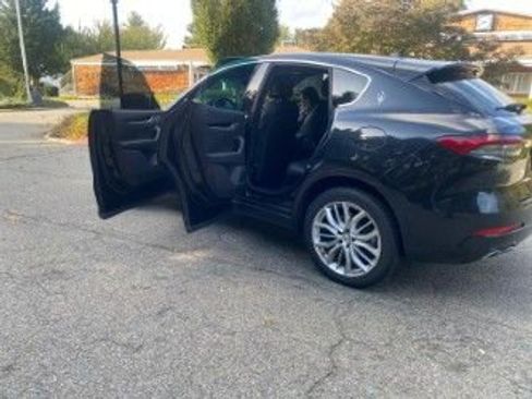 Used 2022 Maserati Levante GT image 14