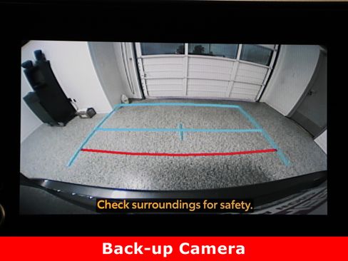 Used 2024 Toyota Highlander XLE image 21