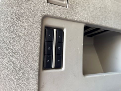 Used 2021 Lincoln Navigator L Reserve w/ Luxury Package image 18