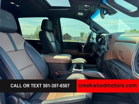 Used 2023 Chevrolet Silverado 2500 High Country w/ Safety Package II AWD/4WD image 11