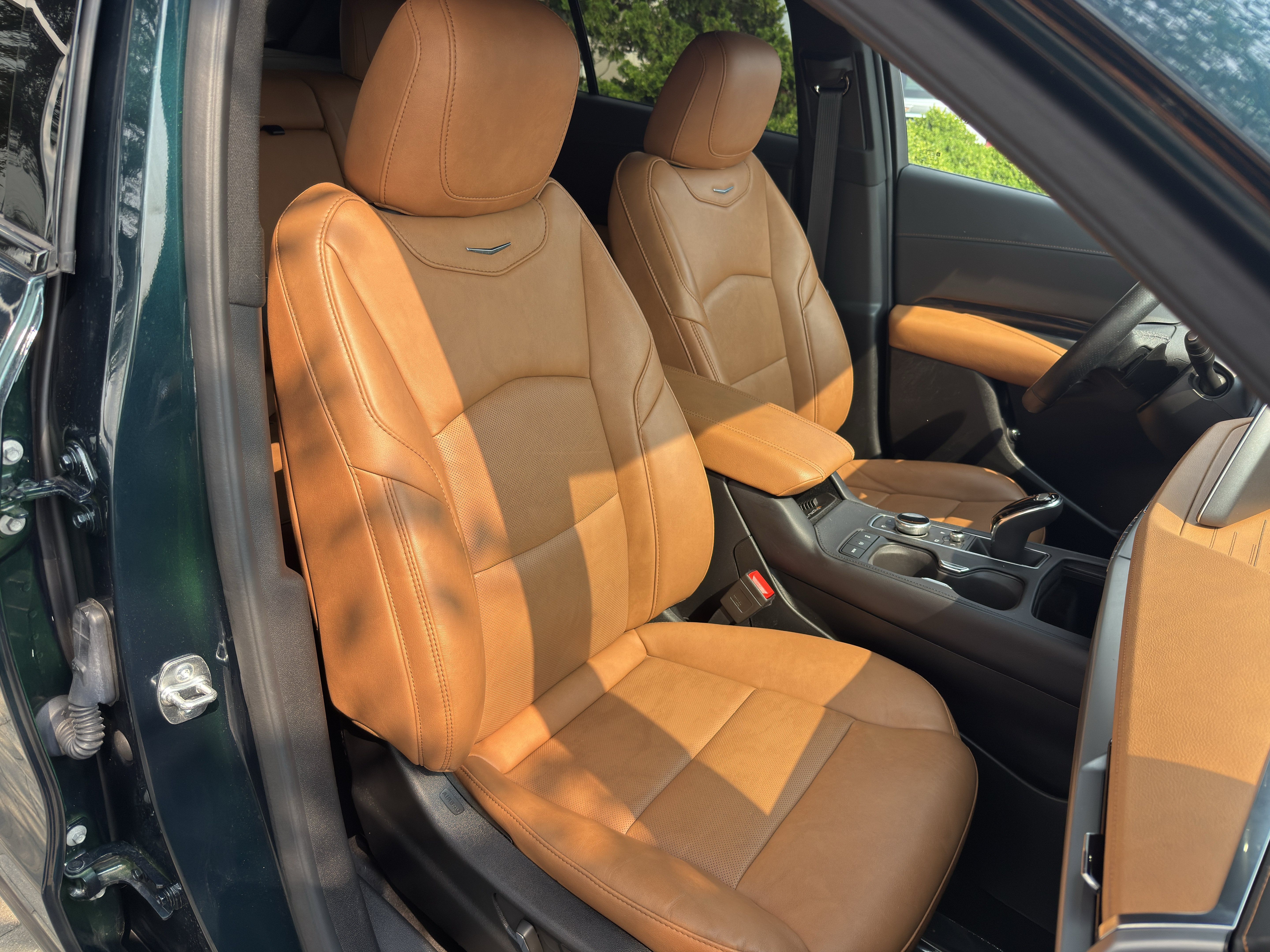 Used 2025 Cadillac XT4 Sport AWD/4WD image 20
