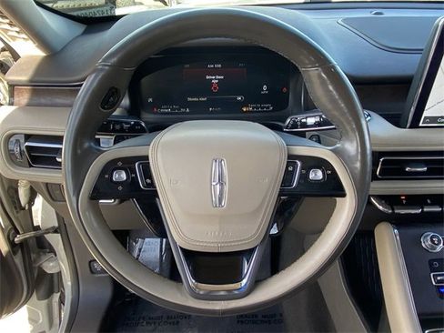 Used 2020 Lincoln Aviator Reserve w/ Equipment Group 202A image 25