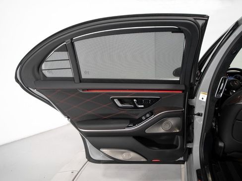 Used 2024 Mercedes-Benz S 63 AMG S image 42