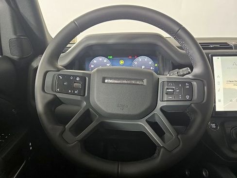 New 2026 Land Rover Defender 130 X-Dynamic SE AWD/4WD image 18
