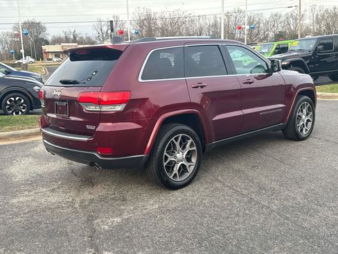 Used 2018 Jeep Grand Cherokee Limited image 11