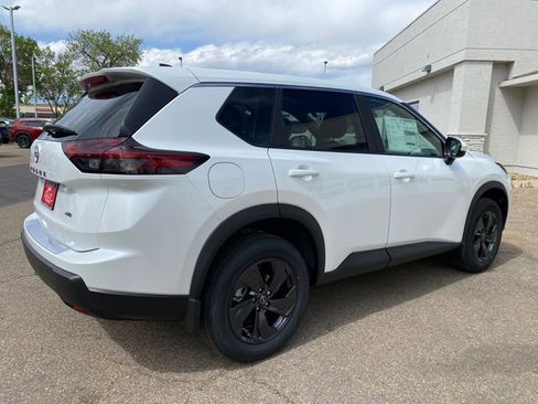 New 2026 Nissan Rogue SV image 5