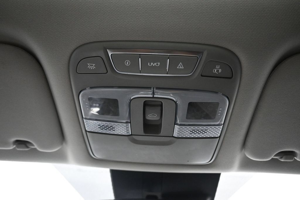 Used 2021 Kia Telluride S AWD/4WD image 25