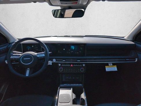 New 2026 Hyundai Tucson Limited image 18