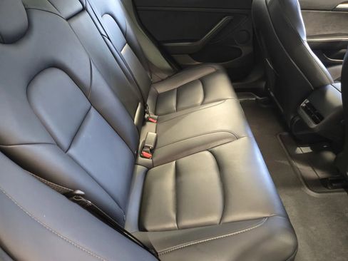 Used 2023 Tesla Model 3 Standard Range RWD image 9