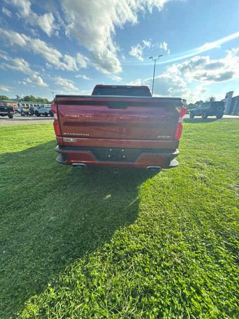 Used 2025 Chevrolet Silverado 1500 RST AWD/4WD image 6