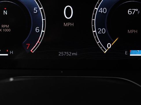Used 2022 Jeep Grand Cherokee L Limited AWD/4WD image 3
