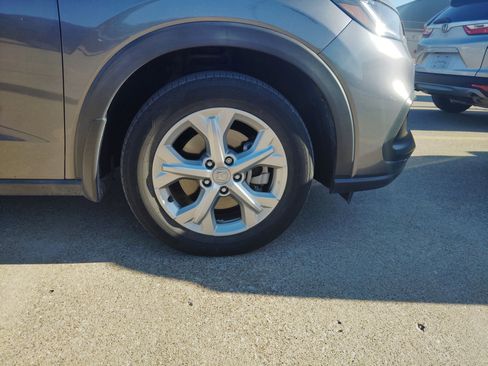 Used 2023 Honda HR-V LX image 7