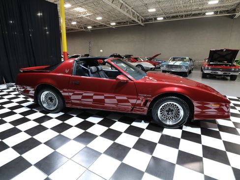 Used 1990 Pontiac Firebird Trans Am RWD image 25