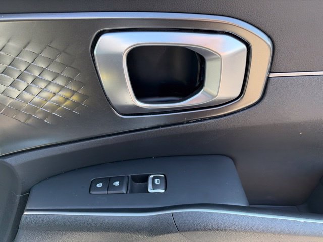 Certified 2023 Kia Sorento EX AWD/4WD image 38