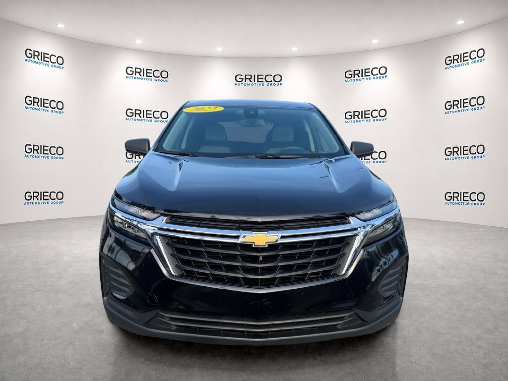 Used 2022 Chevrolet Equinox LS FWD image 2