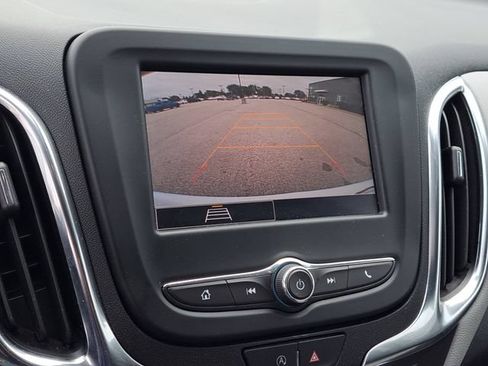 Used 2023 Chevrolet Equinox LS w/ LPO, Floor Liner Package AWD/4WD image 16