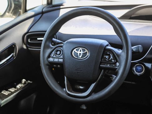 Certified 2020 Toyota Prius LE FWD image 16