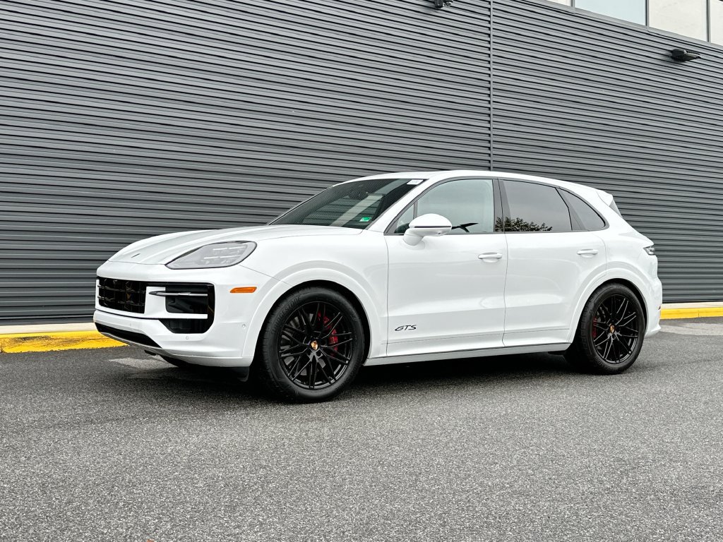Certified 2025 Porsche Cayenne GTS AWD/4WD image 2