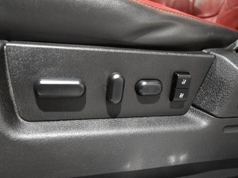 Used 2013 Ford F150 Limited image 22