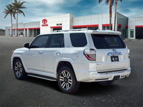 Used 2022 Toyota 4Runner Limited image 4
