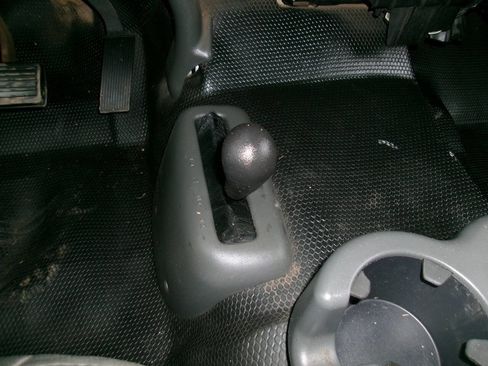 Used 2006 Chevrolet Silverado 2500 W/T w/ Skid Plate Package image 17