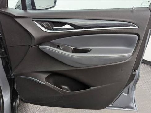 Used 2021 Buick Enclave Essence FWD image 24