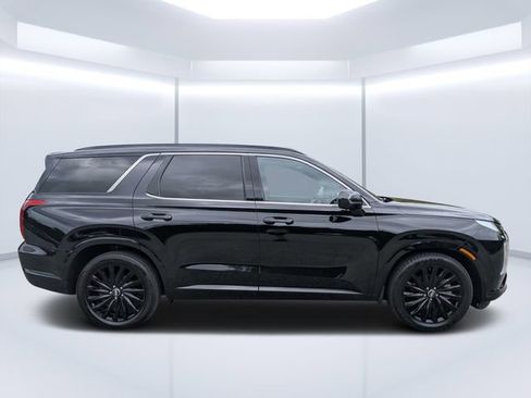 Used 2025 Hyundai Palisade Calligraphy AWD/4WD image 2