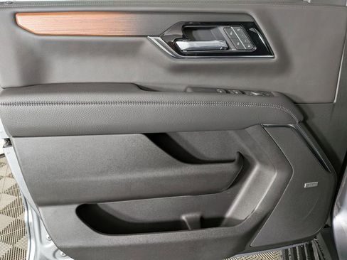 New 2026 GMC Yukon XL Denali w/ Sun & Power Step Package image 15