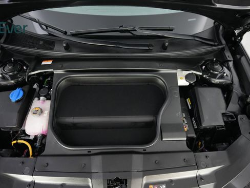 Used 2025 Hyundai Ioniq 6 SEL image 25