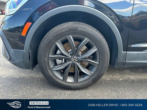 Used 2022 Volkswagen Tiguan SE FWD image 12